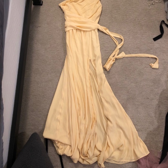 NWT Lovers + Friends Titania Gown in Cream Yellow - Picture 5 of 7
